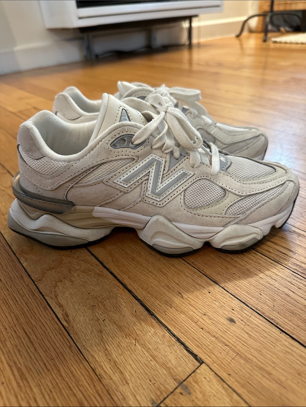 New Balance 9060 white sneakers size 6